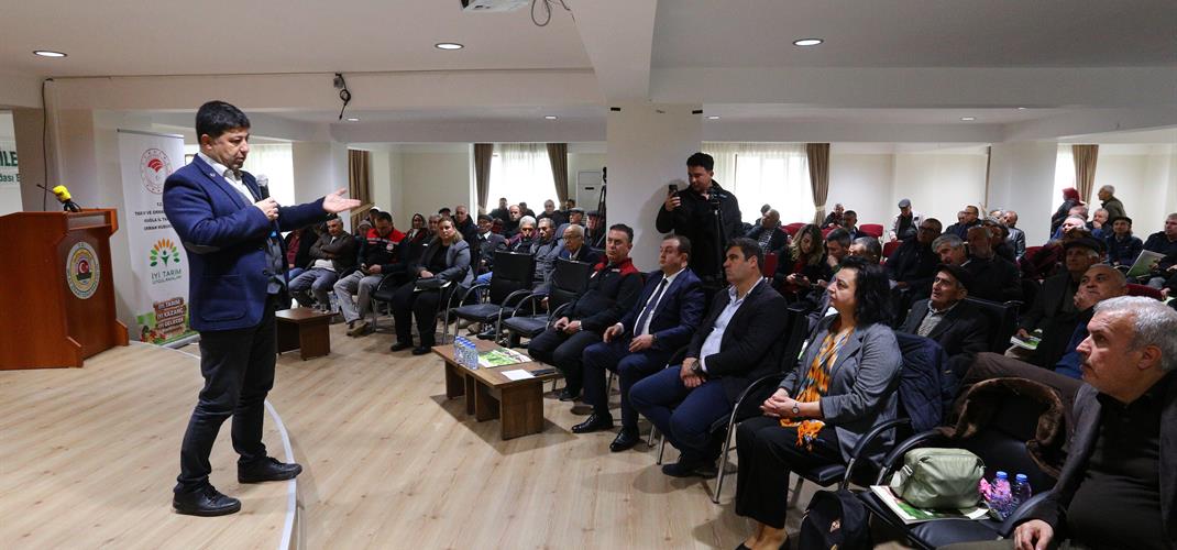 Milas Zeytini ve Zeytinyağı Üretiminde İyi Tarım Uygulamaları Paneli Düzenlendi